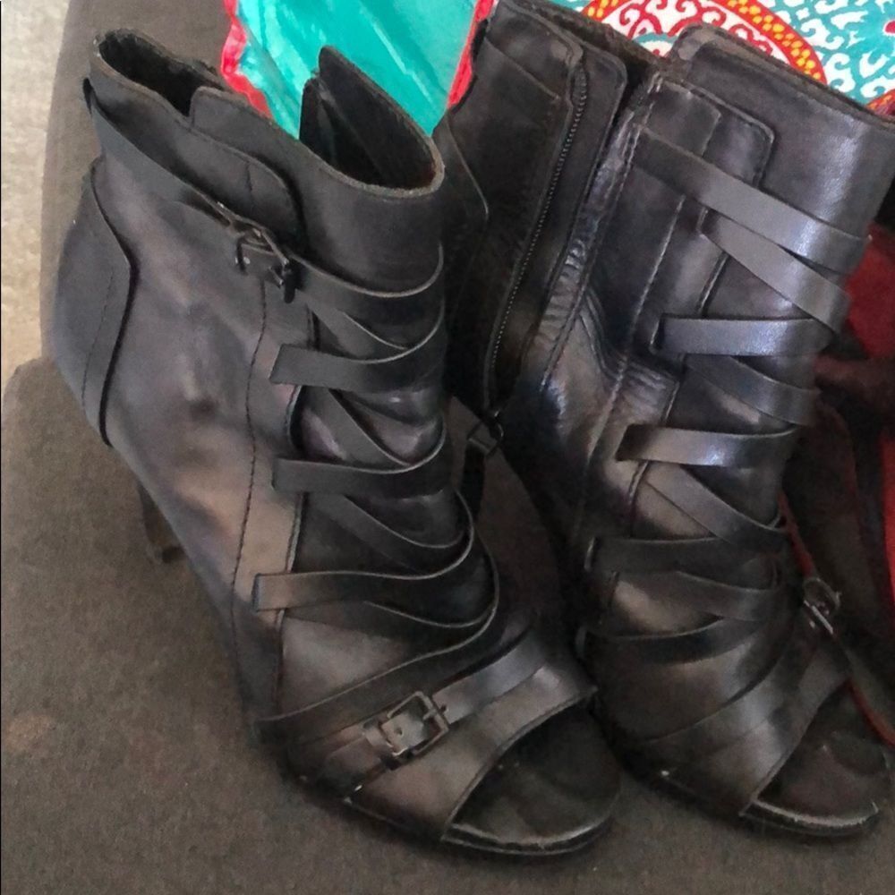 Black Leather Peep Toe Bootie Heel Side Zip 8.5